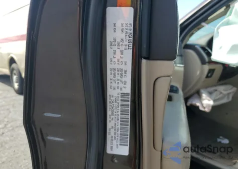 2017 Jeep Grand Cherokee Overland z USA, uszkodzony, nr VIN 1C4RJFCG4HC654896